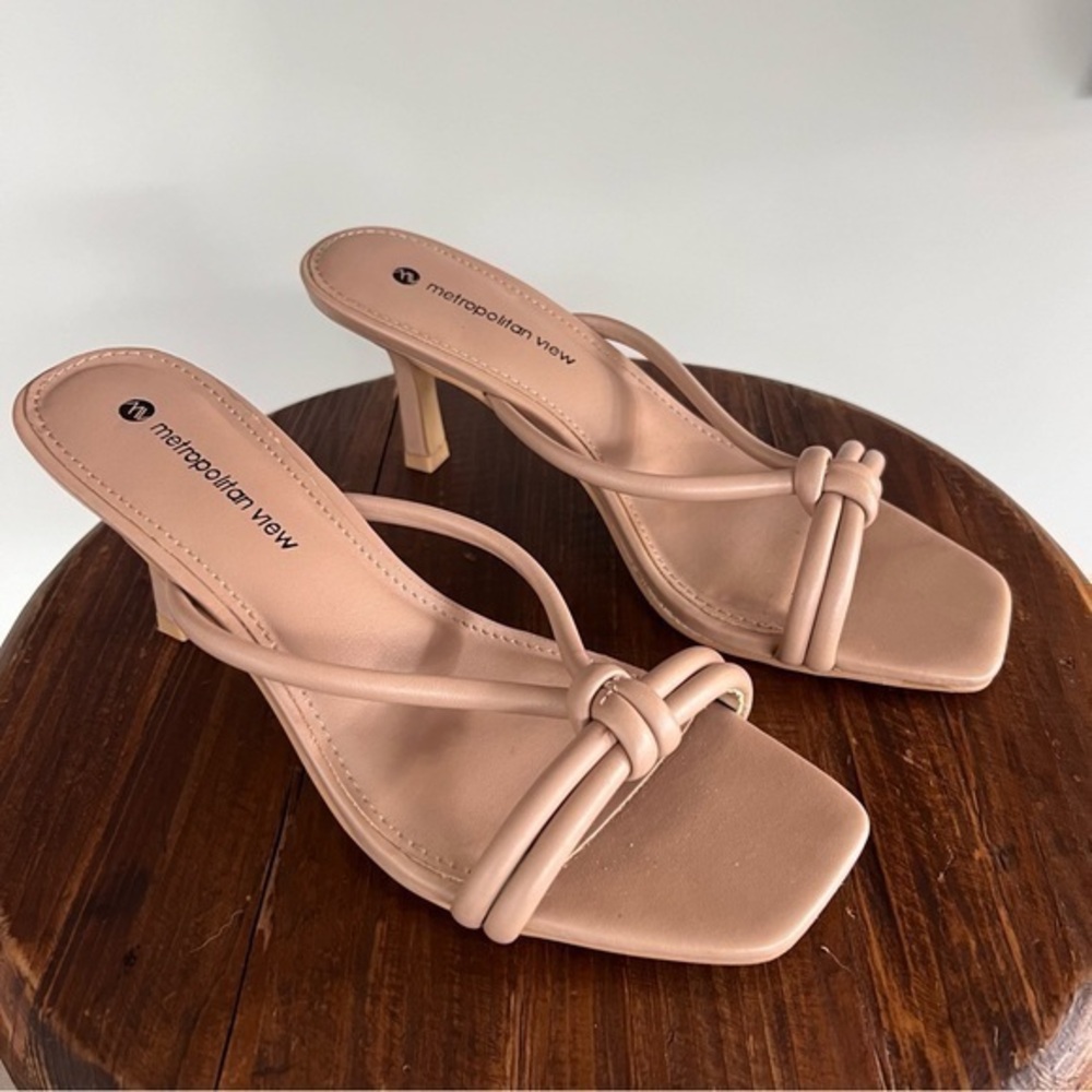 Metropolitan View Knot Detail Square Toe Slip On Shoe Sandal Size 6.5